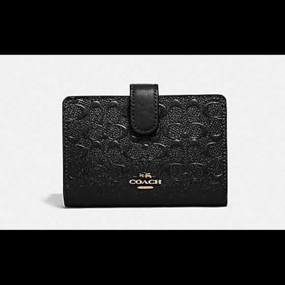 Coach Handbags - Coach Medium Corner Zip Pocket Wallet